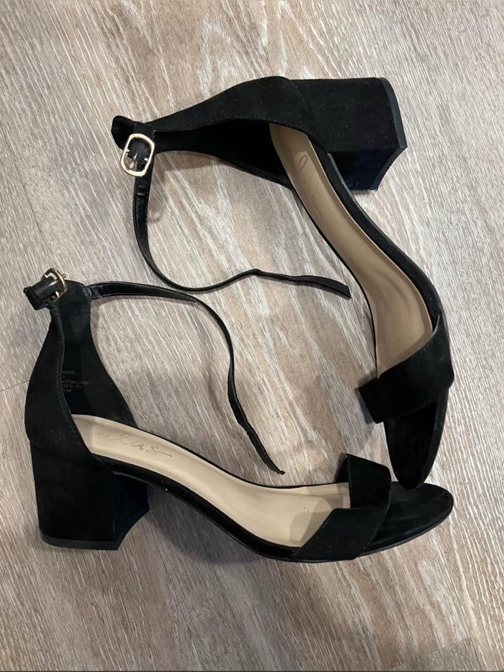 Lulus Classic Black Ankle-Strap Block Heel Sandals